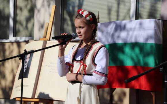 ЖИВ Е СПОМЕНЪТ ЗА НАРОДНИТЕ БУДИТЕЛИ